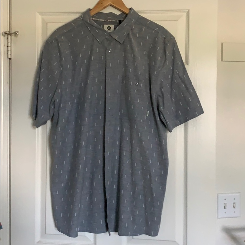 Gray button down shirt sleeve shirt